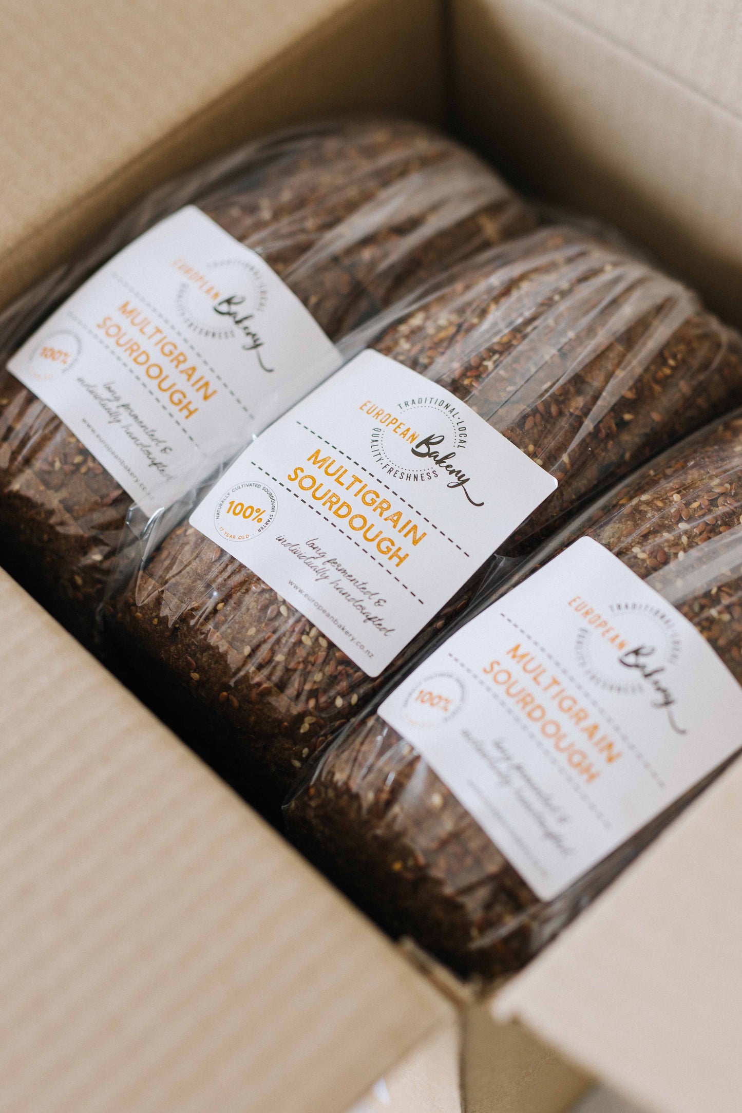 The Multigrain Box with 6 delicious loaves
